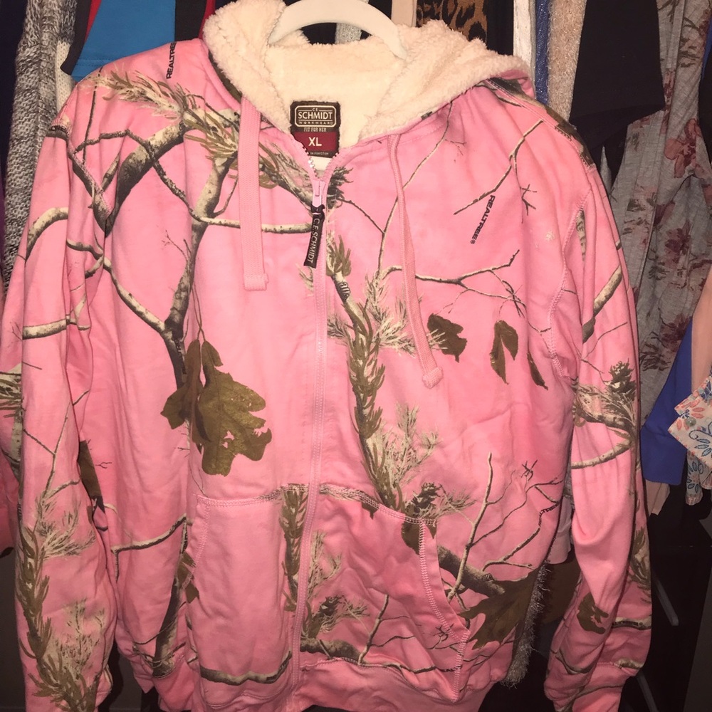 Pink REALTREE camo zip up hoodie jacket! So warm!!
